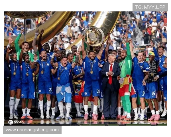 致敬蓝色荣耀切尔西发布全新2526赛季客场球衣世俱杯首秀引热议